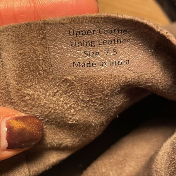 Rebels | Molly Western-Style Suede Booties, size 7.5 - Picture 12 of 14